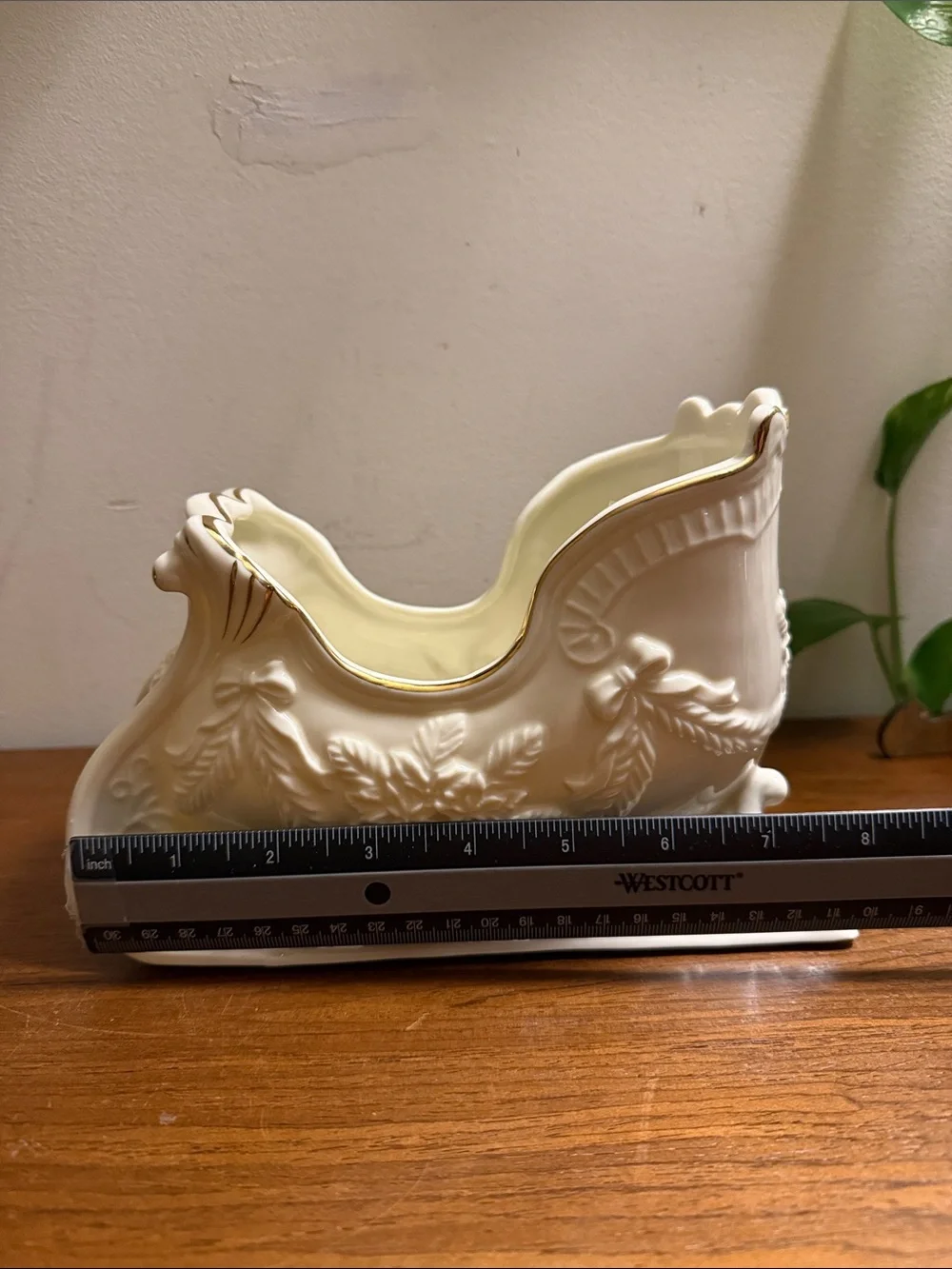 Vintage White Sleigh Music Box Gold Trim Plays “White Christmas